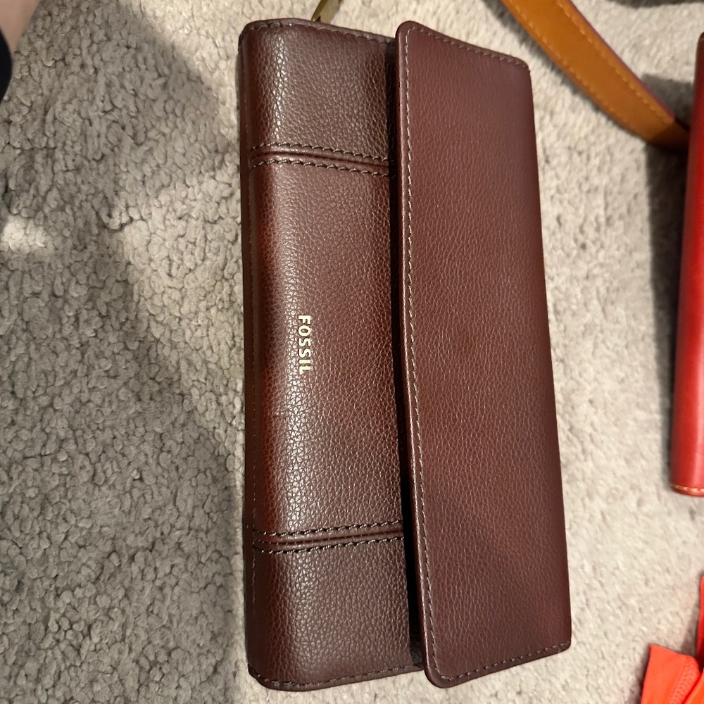 Fossil wallet